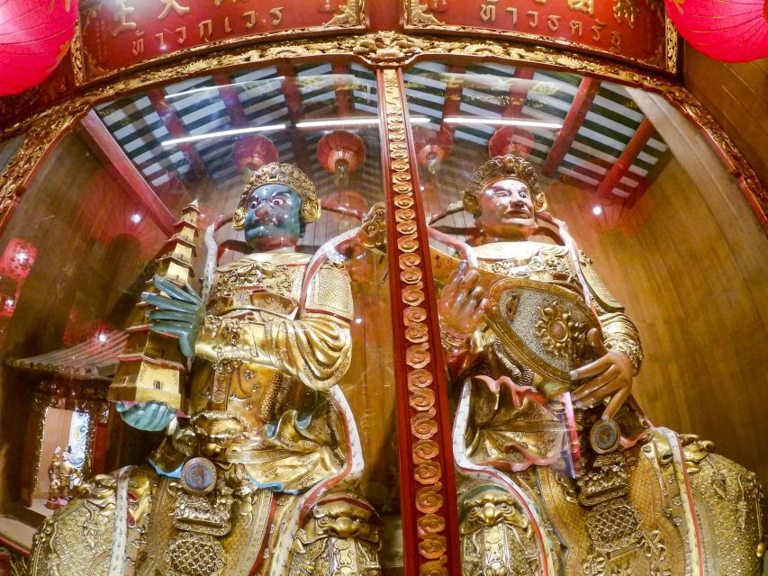 Bangkok: Discover a Taste of Chinatown – 2 Hr Walking Tour - Walking Yaowarat without a fixed menu