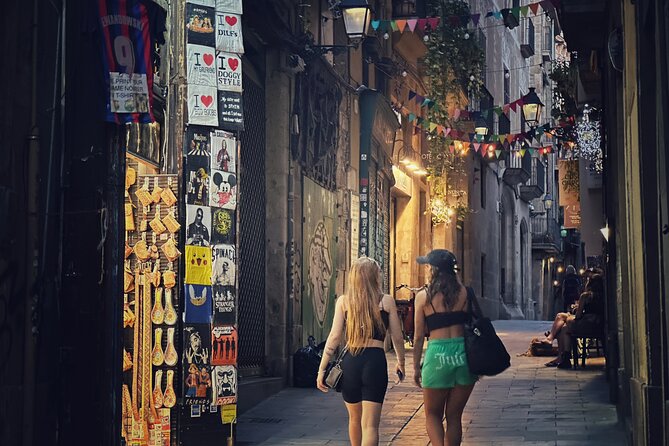 Barcelona 1.5h Private Old Town, Gothic & Ramblas Walking Tour - The short metro ride and why it matters