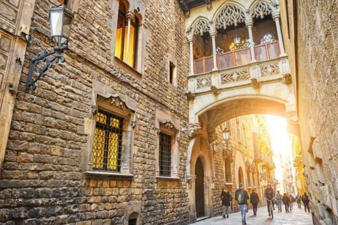 Barcelona 1.5h Private Old Town, Gothic & Ramblas Walking Tour - Casa Batlló, Casa Amatller, and the modernist show