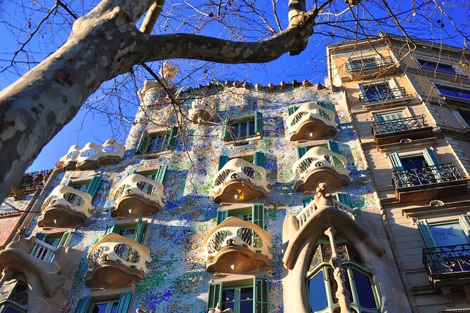 Barcelona Architecture Walking Tour With Casa Batlló Upgrade - From Sant Pau to Gaudí, a smart two-hour route