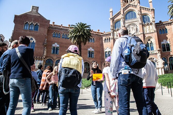 Barcelona Architecture Walking Tour With Casa Batlló Upgrade - Short stops at Macaya and Casa de les Punxes