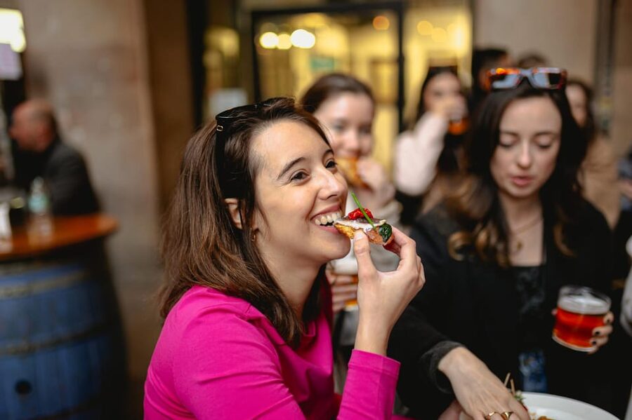 Barcelona: El Born Food Walking Tour with Tapas and Drinks - Key things to know before booking