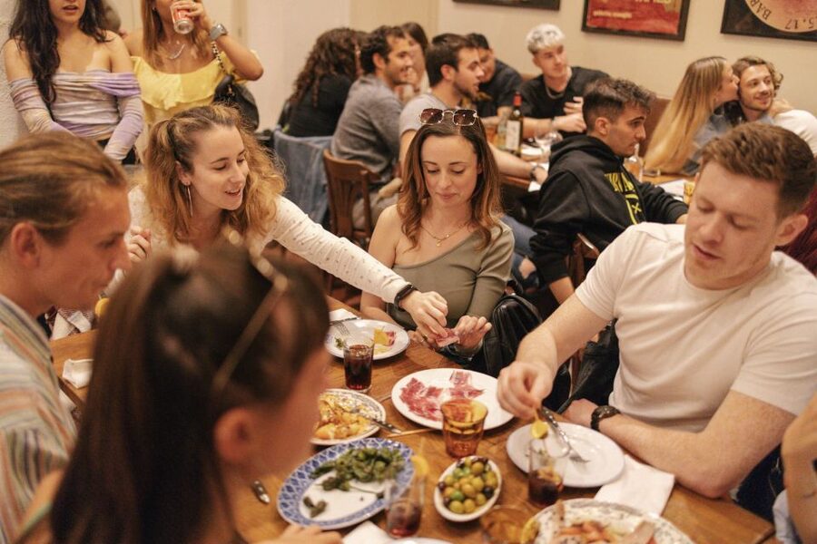 Barcelona: Food Walking Tour with Tapas and Wine - Who should book this experience?