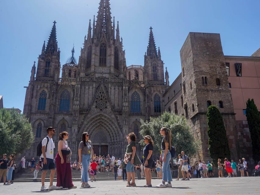 Barcelona: Gothic Quarter Walking Tour w/ Montjuïc Cable Car - How the timing and pace work