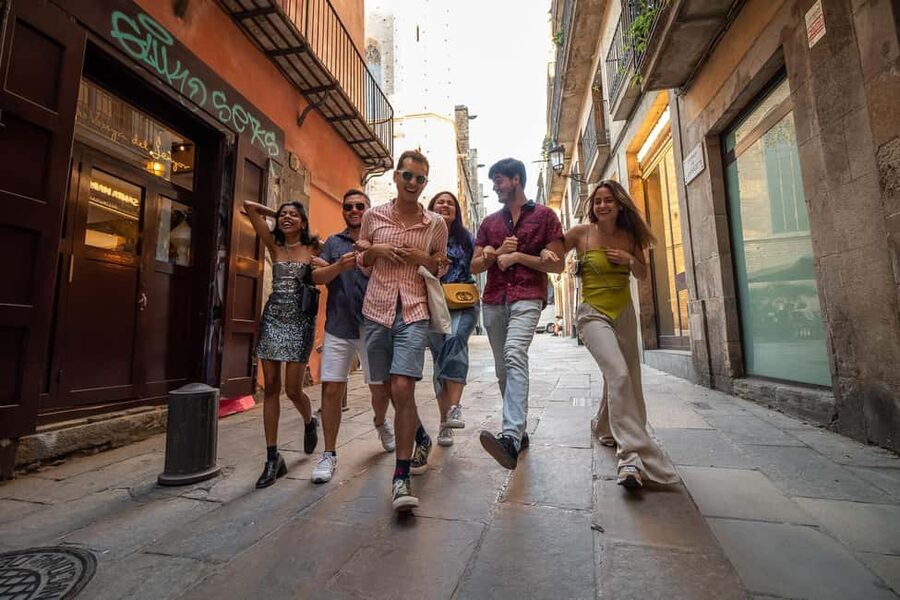 Barcelona: Gothic Quarter Walking Tour with 10+ Attractions - Els Quatre Gats and the city’s creative side