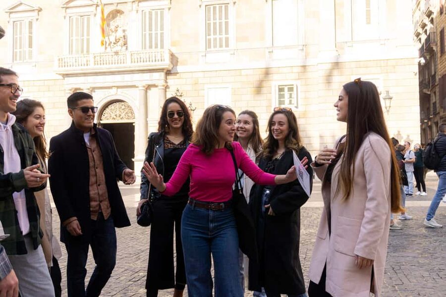 Barcelona: Hidden Gems Walking Tour Including 10+ Sights - Barcelona Cathedral and Casa de l’Ardiaca
