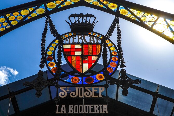 Barcelona: La Boqueria Food, Wine & History Walking Tour - Santa Maria del Mar and the visual pause