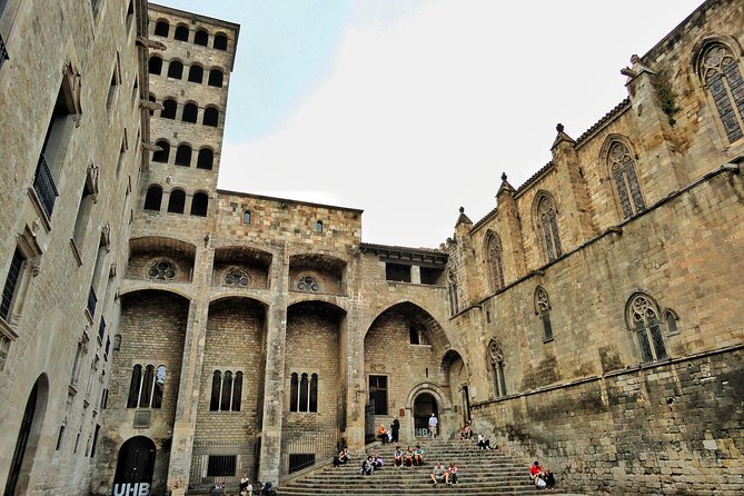Barcelona Old Town & Gothic Quarter Small Group Tour - Plaça Reial And Gaudí’s Early Work