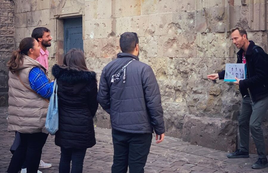 Barcelona: Ramblas, Old Town & Gaudí Houses Walking Tour - Why this tour works as a Barcelona introduction