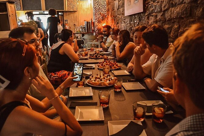 Barcelona Tapas Walking Tour: Food, Wine & History - Timing, group size, and practical planning