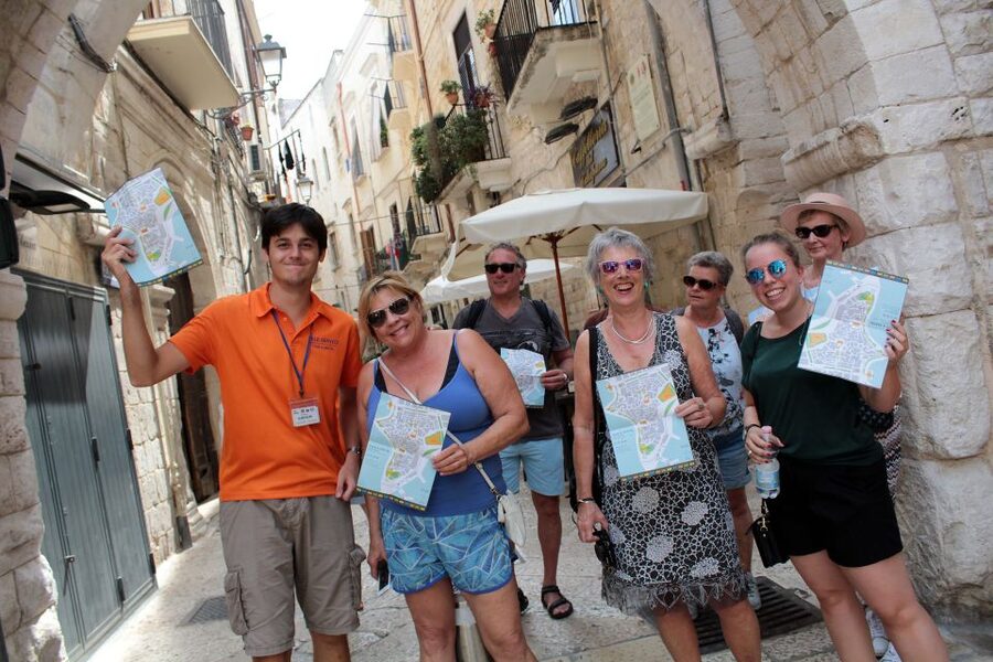 Bari: Guided Walking Tour - Starting near Piazza Mercantile
