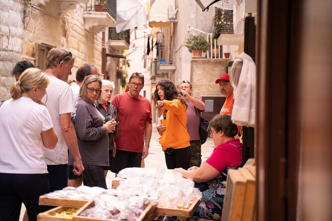 Bari Walking Tour with Pasta Experience - The orecchiette lesson with a local host