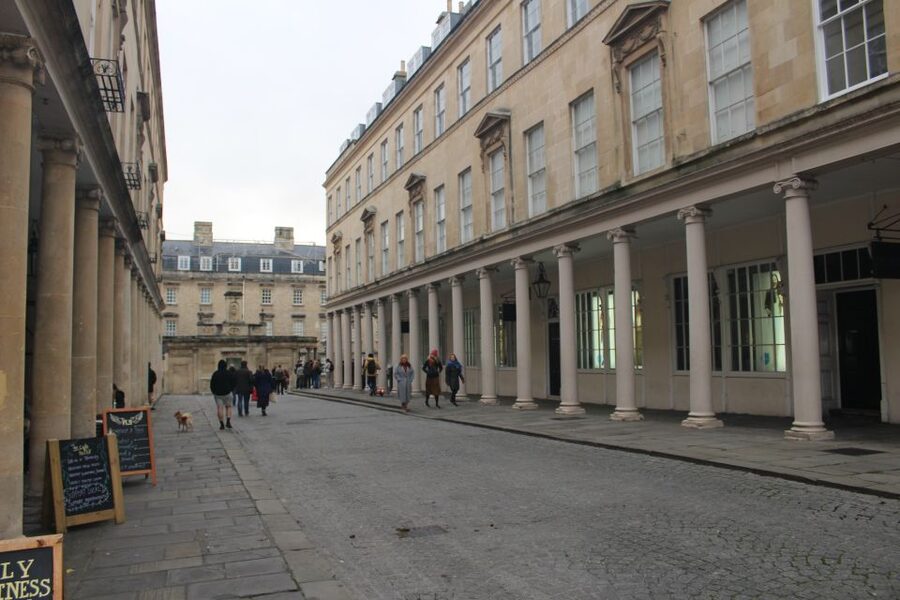 Bath: Bridgerton Filming Locations Walking Tour with Music - The guides make the difference