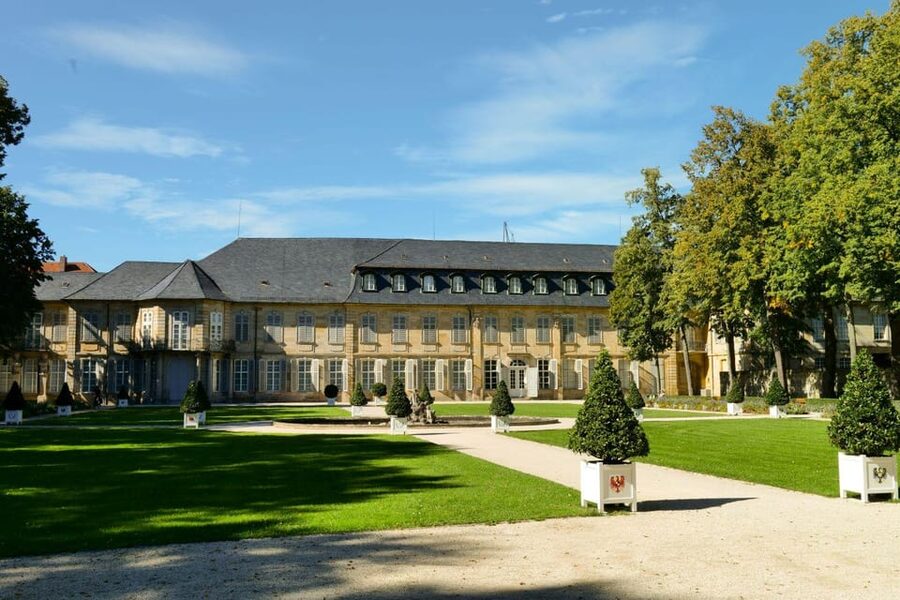 Bayreuth: German City Walking Tour (Tourist Info) - Starting at the Tourist Information office