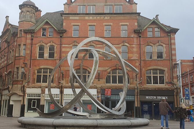 Belfast Eclectic Walking City Center Experience, The Marti Way - The Big Fish and the Cathedral Quarter