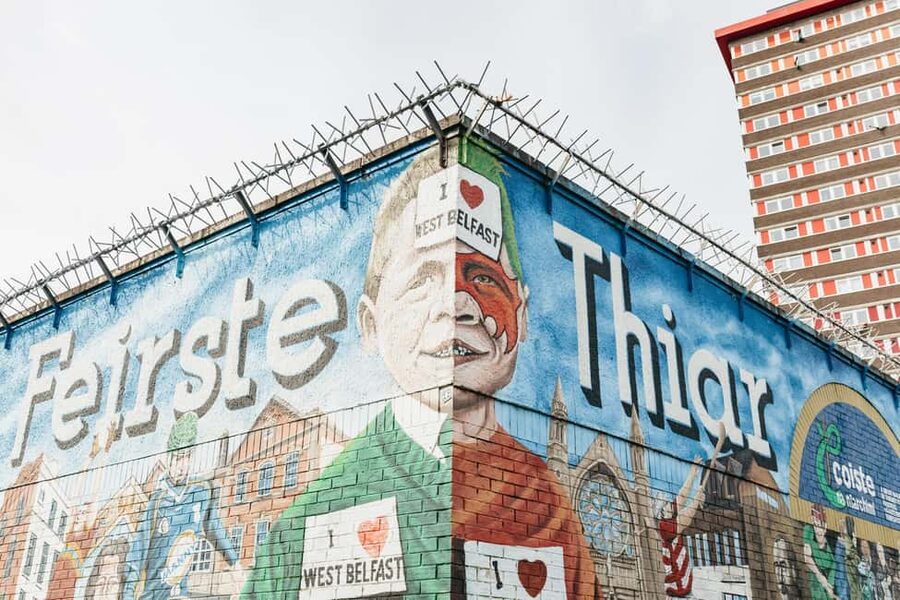 Belfast: The Troubles Walls & Bridges Guided Walking Tour - Key points to know before you go