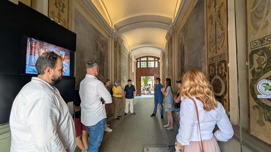 Belgrade: 3-Hour Serbian History Walking Tour - Walk Kneza Mihaila toward Republic Square
