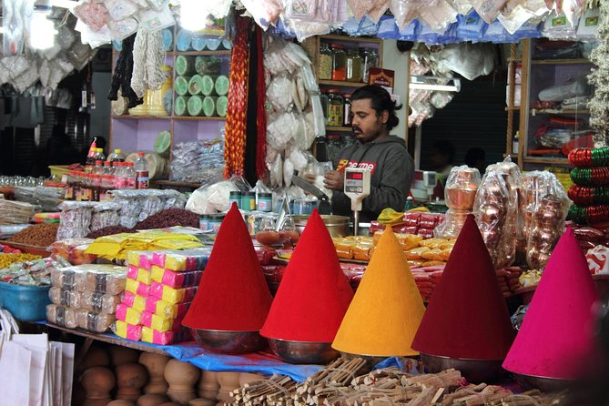 Bengaluru Pete City Market Half-Day Walking Tour - KR Market when the flowers arrive