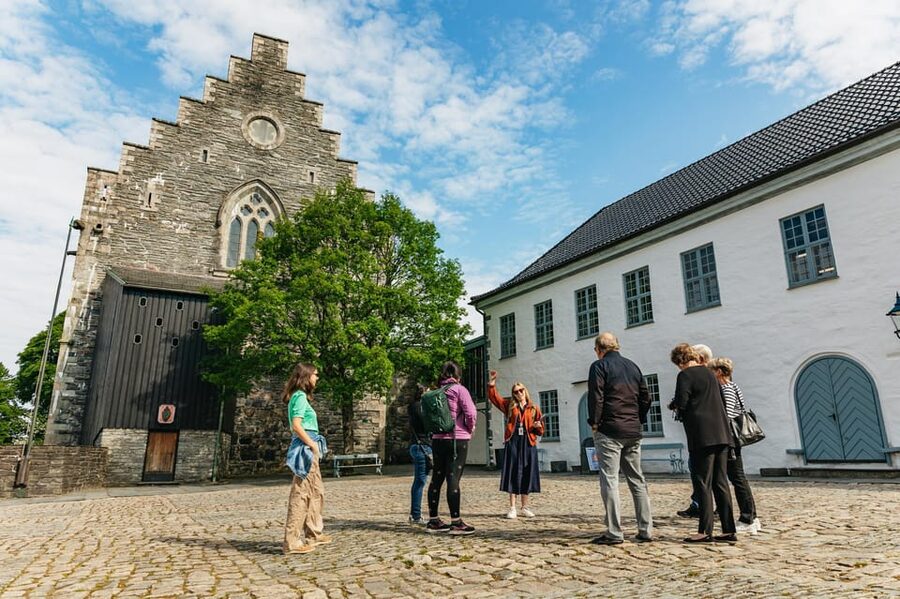 Bergen: Past & Present Small Group Guided Walking Tour - Leaving the postcard streets behind