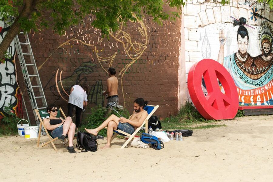 Berlin: Alternative Berlin Walking Tour - Canals, urban farms, and Berlin’s reused spaces