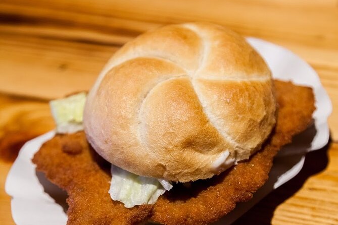 Berlin Center Food Tour with 8+ Authentic Local Tastings - Starting near Berlin’s old center