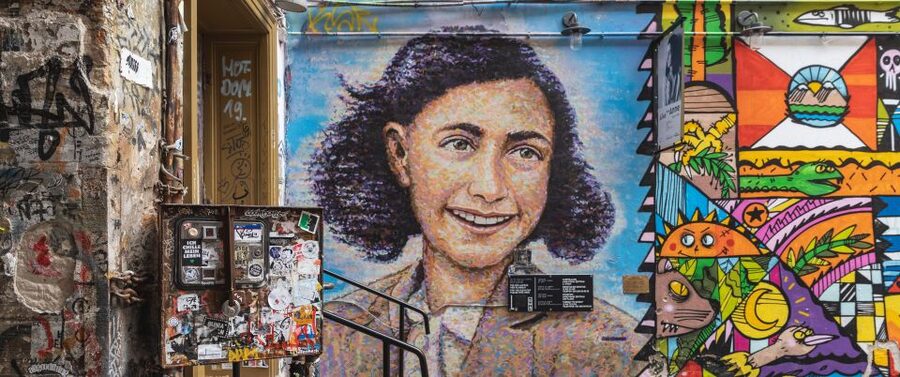 Berlin: Hidden Backyards Guided Walking Tour - How much value do you get for $23?