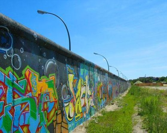 Berlin Highlights Private Guided Walking Tour - Key points at a glance