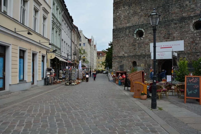 Berlin: Historic Center Walking Tour with a Real Berliner - Along the Spree toward Museum Island