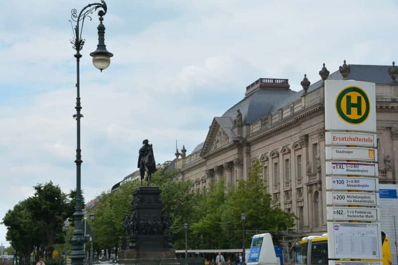 Berlin: Historic Center Walking Tour with a Real Berliner - Humboldt Forum and the reconstructed palace
