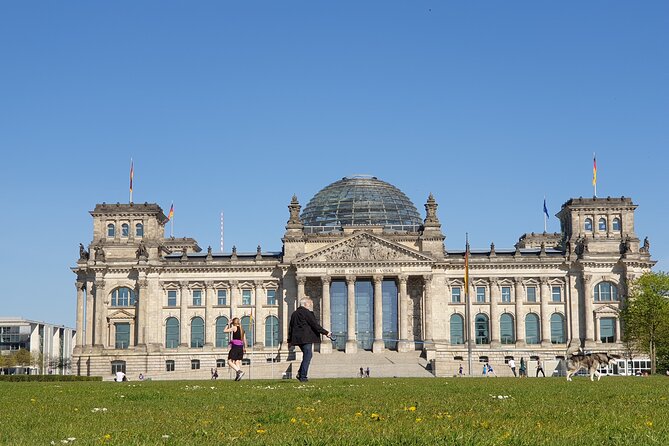 Berlin History Walking Tour with a French-Speaking Guide - Museum Island and the route’s grand finish