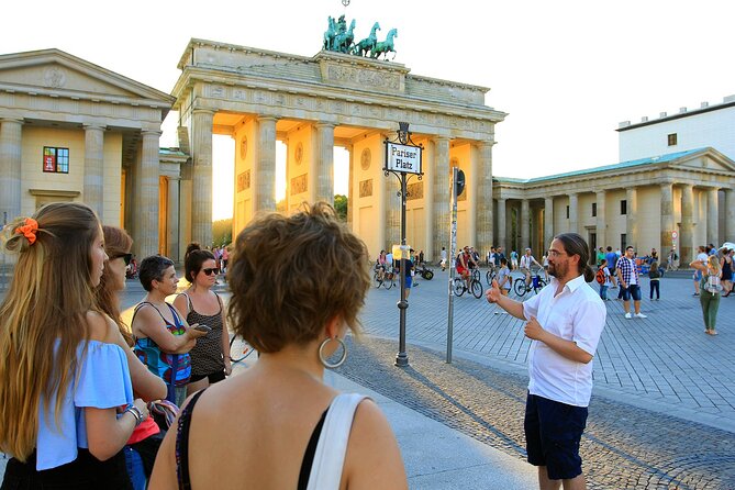 Berlin History Walking Tour with a French-Speaking Guide - What the French-language guiding adds