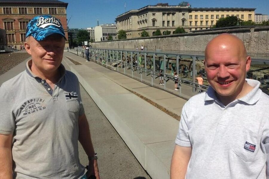 Berlin : Must-see attractions Walking Tour - Walking, public transport, and the three-hour pace