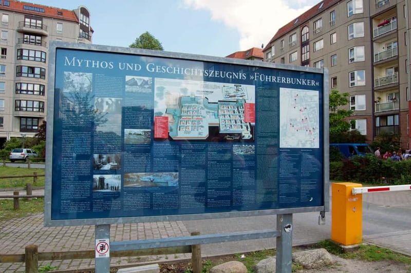 Berlin: Third Reich, Hitler, and WWII Walking Tour - Brandenburg Gate and the changing meaning of a symbol