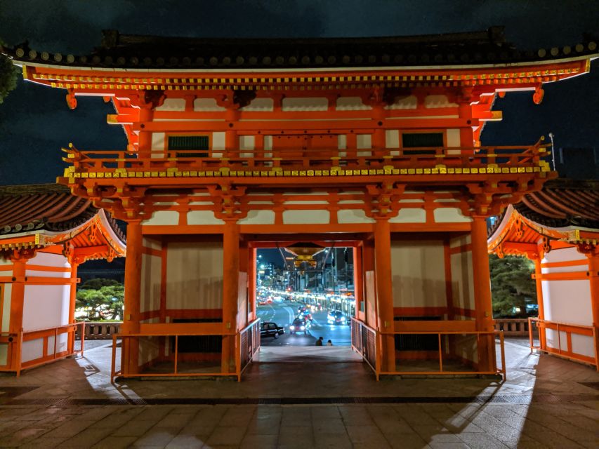 Best of Kyoto: Gion, Geisha, Pagodas & Cobblestones - Ninenzaka and the cobblestone streets of Higashiyama
