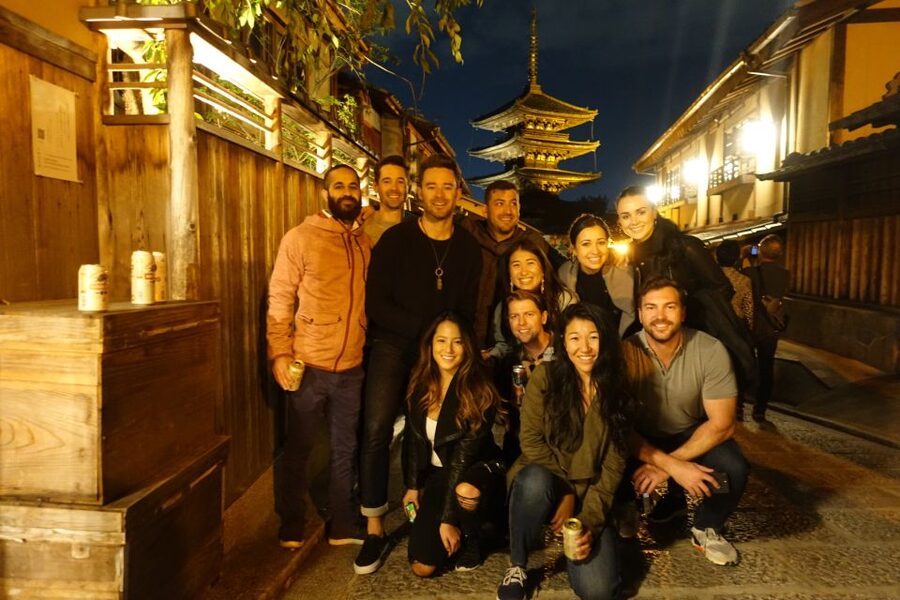Best of Kyoto: Gion, Geisha, Pagodas & Cobblestones - Gion and the world of geiko and maiko