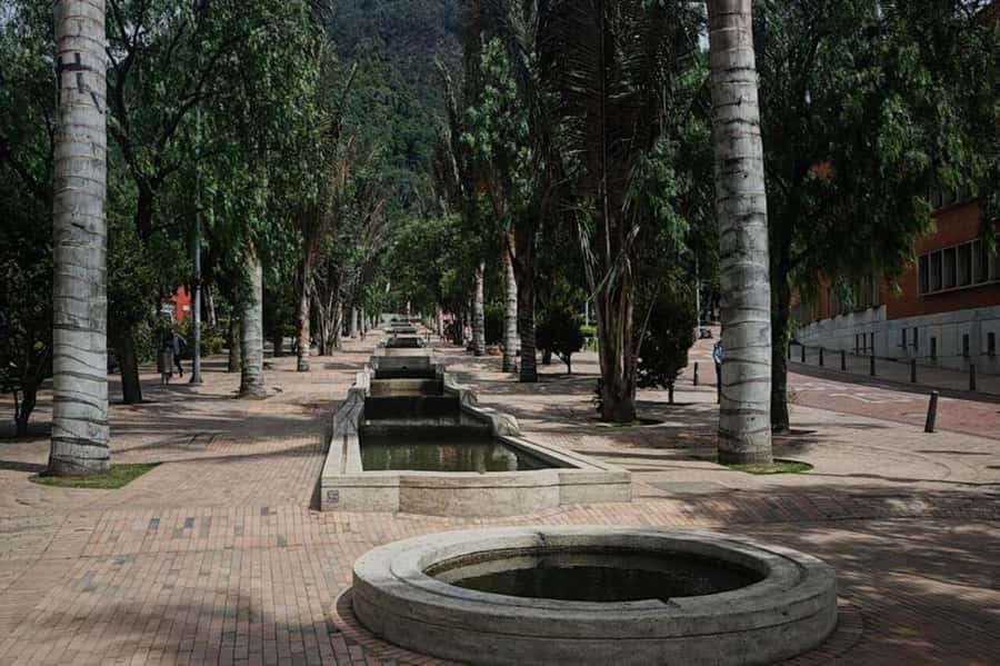 Bogotá: Guided La Candelaria Walking Tour - Is $16 good value?