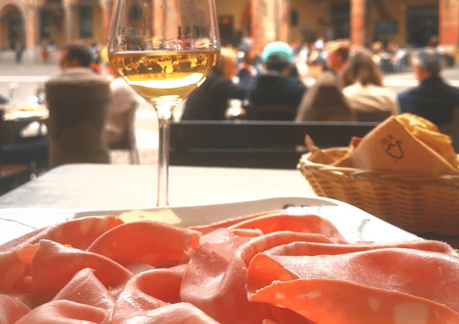 Bologna: City Center Guided Wine Walking Tour - What you actually taste