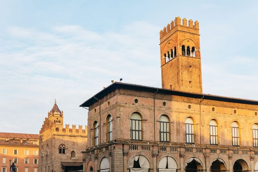 Bologna: City Center Walking Tour - Inside the Basilica of San Petronio