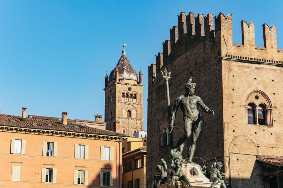Bologna: City Center Walking Tour - Palazzo d’Accursio and Piazza Maggiore