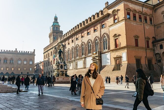 Bologna City Walking Tour - San Petronio, Bologna’s enormous civic church