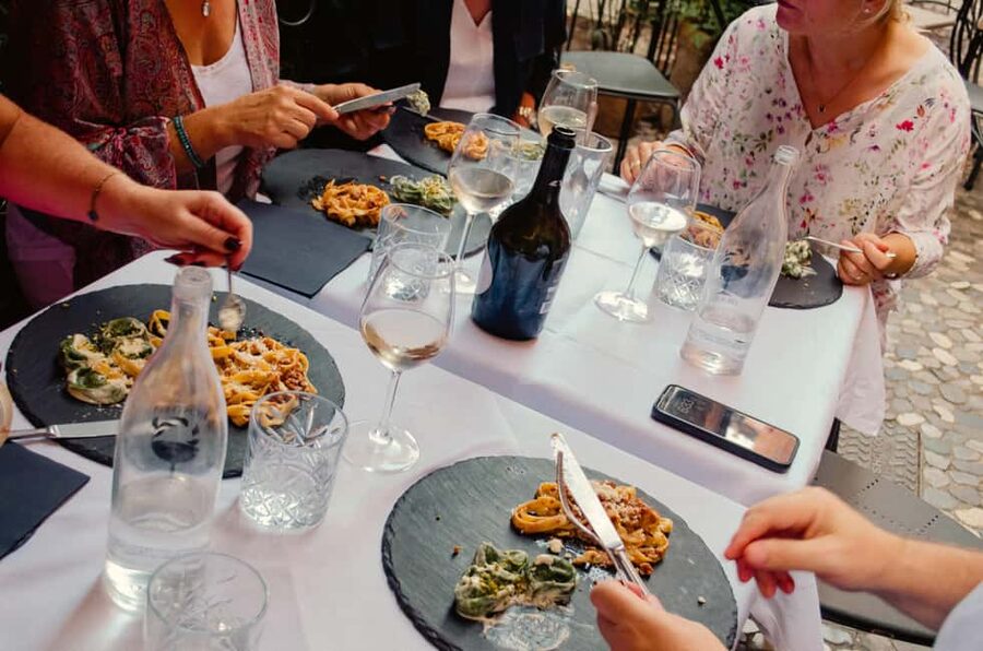 Bologna: Dinner, Wine & Tastings Walking Tour - Key points to know before booking