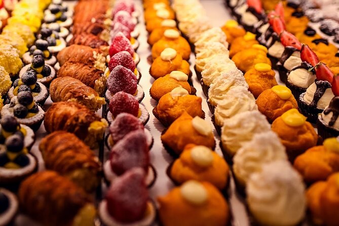 Bologna Food & Market Tour with 6 Tastings, Pasta, Wines & More - Gelato, wine, coffee, and the secret dish