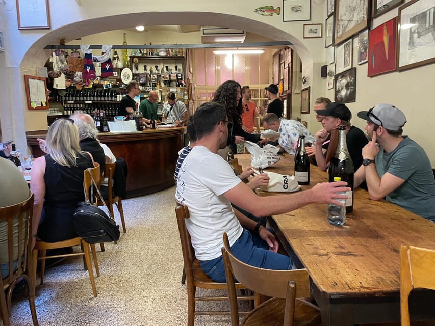 Bologna: Walking Food Tour and Highlights with a Local Guide - Key things to know before booking