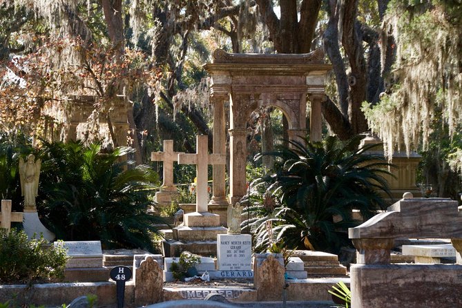 Bonaventure Cemetery Walking Tour with Transportation - Key things to know before booking