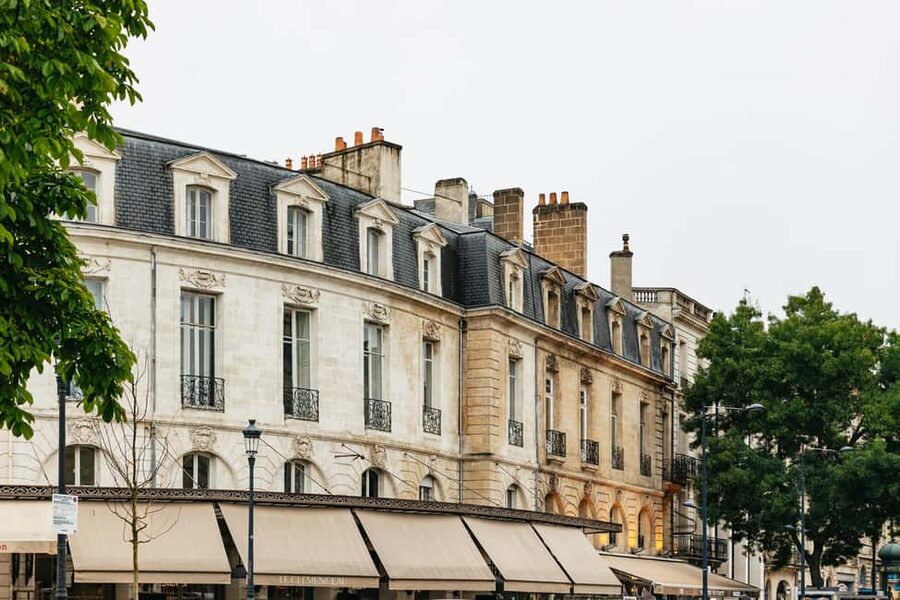 Bordeaux: Mystery and Myths Walking Tour - Who should book this Bordeaux walk?