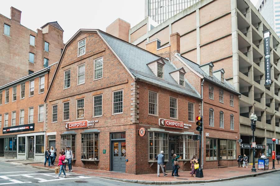 Boston: 2-Hour Historic Walking Tour - The Back Bay, Newbury Street, and Copley Square