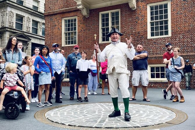 Boston Freedom Trail Walking Tour with Costumed Guide - Meeting near Boston Common and finding the group