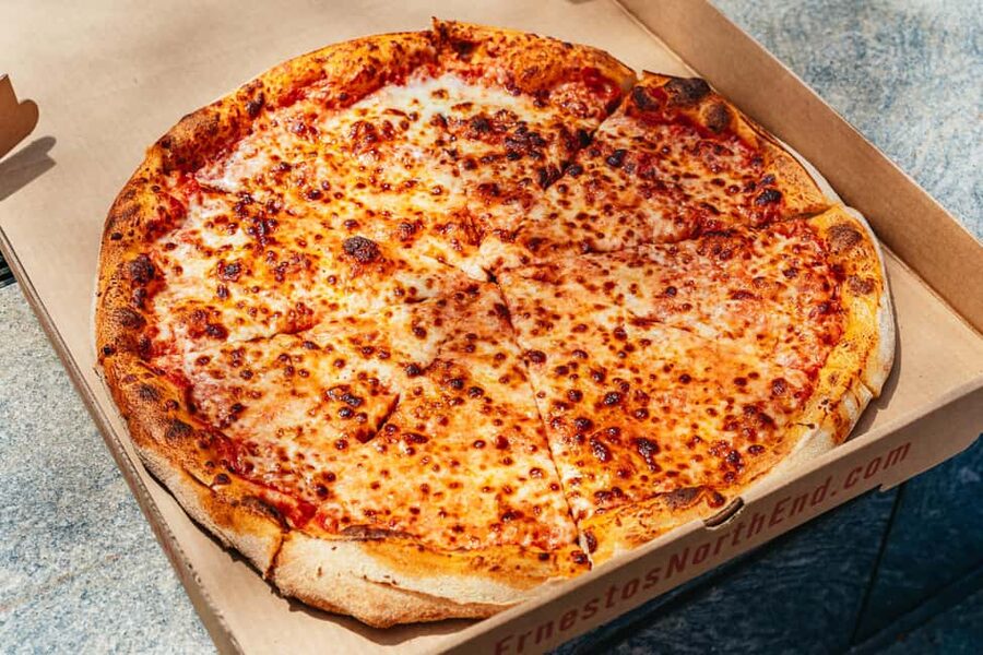 Boston: North End Pizza Walking Tour with 3 Slices & Cannoli - The first pizza: Boston tradition and an 1883 oven