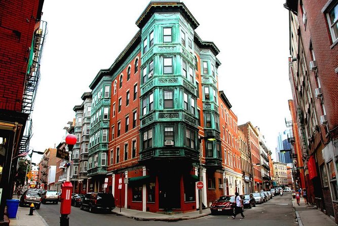 Boston Pizza Lovers Food and History Walking Food Tour - Key points to know before booking