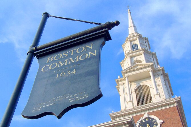 Boston's Freedom Trail: A Revolutionary Walking Tour - Copp’s Hill and the route toward the USS Constitution